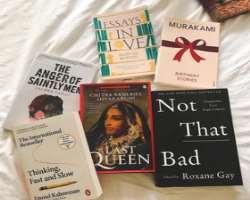 The actress is an avid reader and also has a big collection of books.